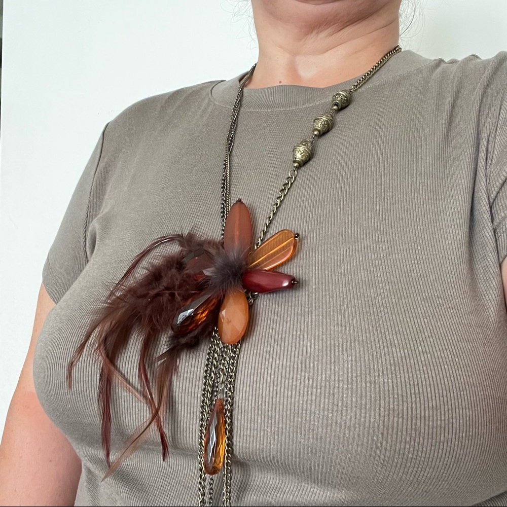 Long statement necklace - Picture 5 of 6
